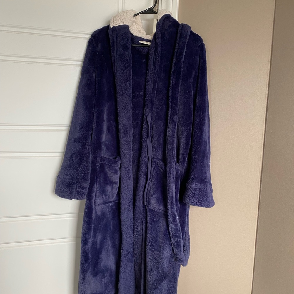 LL Bean Size Small Robe